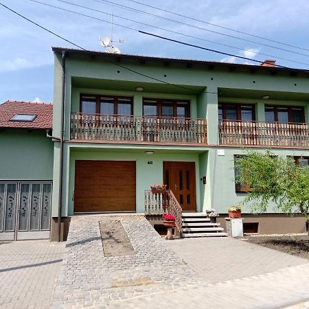 Appartement U Hradeb à Mikulov Extérieur photo